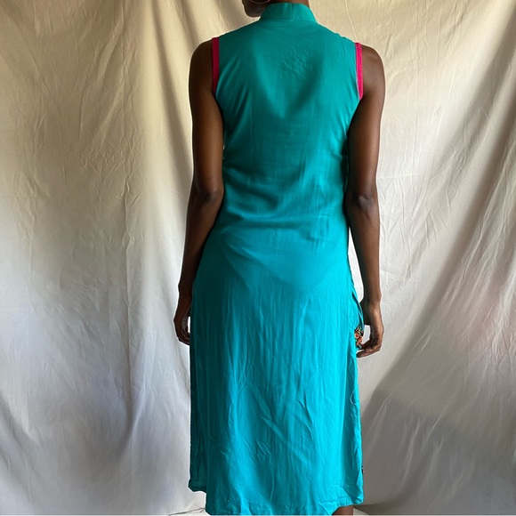 Beautifully embroidered dress shirt - Picture 3 of 4